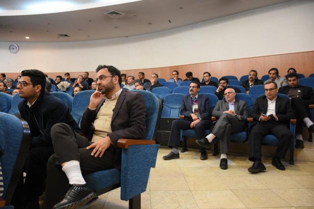 نخستین همایش بین المللی دانشگاه سبز-دانشگاه فردوسی مشهد (12)