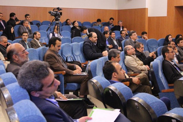 نخستین همایش بین المللی دانشگاه سبز-دانشگاه فردوسی مشهد (75)