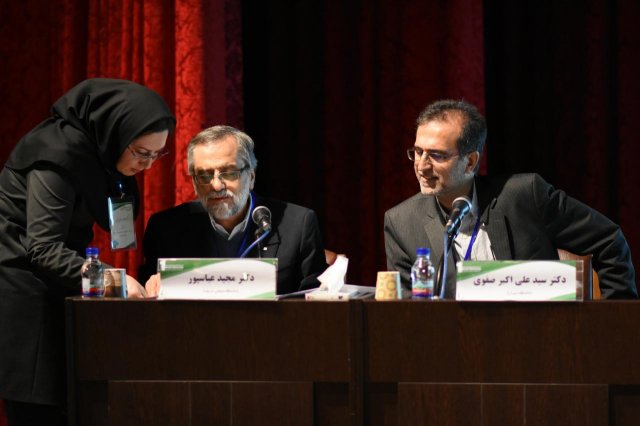 نخستین همایش بین المللی دانشگاه سبز-دانشگاه فردوسی مشهد (185)