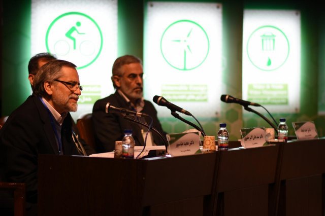 نخستین همایش بین المللی دانشگاه سبز-دانشگاه فردوسی مشهد (187)